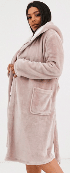 Robe de chambre femme grande taille : stylée et trendy